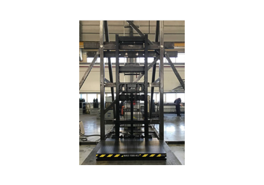Hydraulic Goods Lift